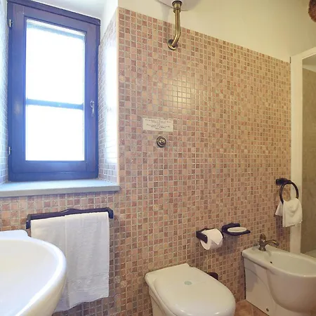 Dom wakacyjny 3 Bedroom Amazing In Laureana Cilento