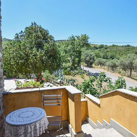 3 Bedroom Amazing In Dom wakacyjny