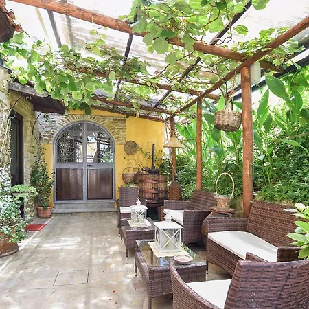 بيت للعطل Amazing In With Kitchen Laureana Cilento
